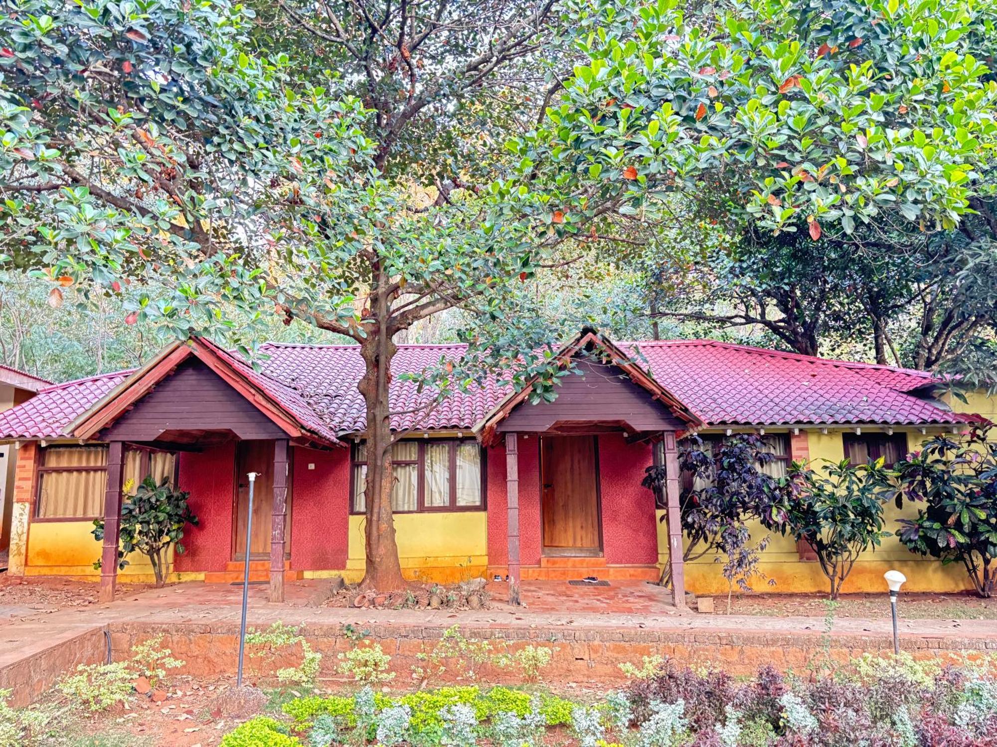 Zeenath Taj Gardens Yelagiri Exterior foto